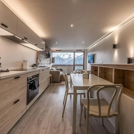 Duplex 2 1550 Apartment